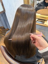 ロミー(Romy) オージュアで艶髪