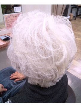 ビューティ堀出南松原本店 クルール ラウンドレイヤー