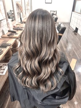 ジェンテ ヘアサプライ(GENTE hair&supply)の写真/もう白髪染めは卒業！明るい髪色で自分らしい輝きを見つける★