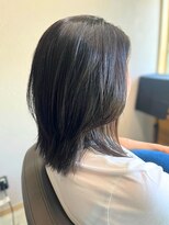 オト(oto)&nbsp;黒髪ミディアムニュアンスレイヤーハッシュカット30代40代50代
