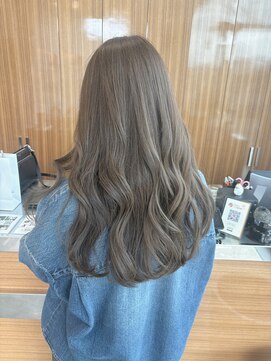 カッツ 駅家店(CUT S) 白髪ぼかしでベージュカラー〇