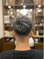 ヒロギンザバーバーショップ 神楽坂店(HIRO GINZA BARBER SHOP)&nbsp;スキンフェード×ツイスト×シルバー