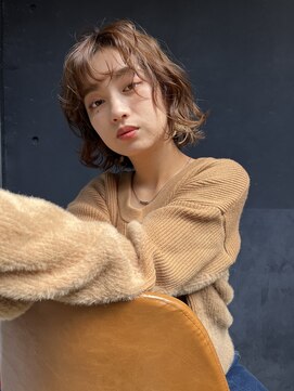 ラビリンス(Labyrinth) 動きのあるあごラインボブ