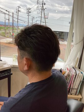 コアフィールフィス(COIFFURE fils) 新規お得クーポンあり【見附 今町】メンズツーブロヘア