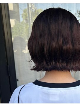 シアート(SHEART) 顎下ラインの切りっぱなしボブ