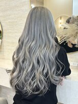 ラビス(Lovis)&nbsp;セミディ/シアーカラー/魅力倍増カール/ダークアッシュ