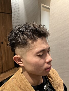 ホリミヤ(HORIMIYA) ツイストスパイラル×スキンフェード