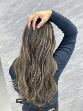 アルドーレフィエロ シンサイバシ(Ardore fiero shinsaibashi) コントラスト極ハイライト☆くすみベージュ