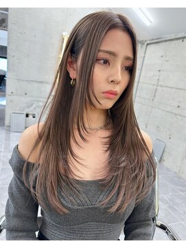 サイン 渋谷(SIGN) レイヤーカットインナーカラーグレージュカラーハッシュカット