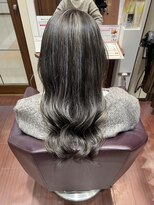 アクセ 20代30代立体感ハイライト大人可愛いゆるふわダークグレージュ