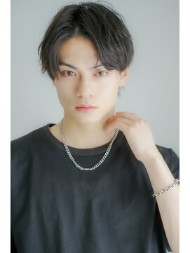 クシュ 所沢東口店(kusyu...) スペインカールスパイキーショートブルーブラックフェザーパーマ