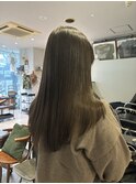 デザインカラー　オリーブグレージュ