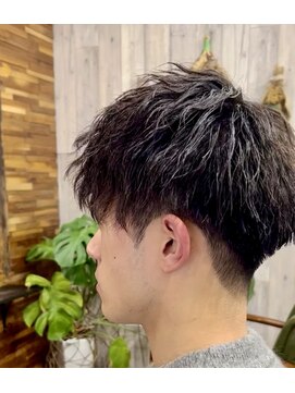 セルンティーヘアー(CERNE tie hair) ツイストスパイラルパーマ
