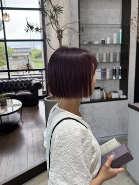 アールトゥーヘアー(art To Hair) ピンクカラー/ボブ/切りっぱなし