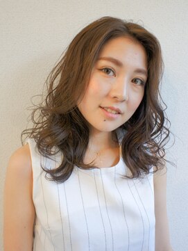 ヴェスパー(Vesper) ☆大人可愛い×オフィスヘアグレージュロング☆