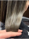 ツヤアッシュ