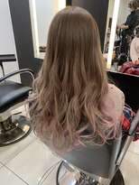 リゼル ユア 渋谷(RISEL YUA)&nbsp;シールエクステでつくるミルクティ×ピンクのロングヘア