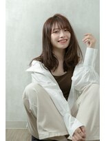 ディスオモテサンドウ 表参道(This OMOTESANDO)&nbsp;セミミディアム艶ナチュラルストレート