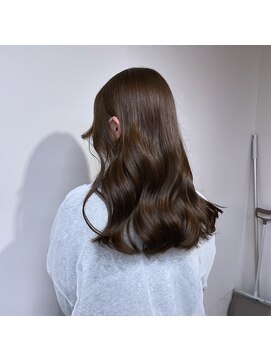 リラ バイ クオーレ(LIRA by CUORE) 透明感カラー