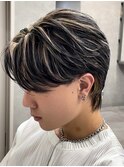ハイライトツイストパーマアップバング短髪メッシュ
