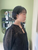 エトレ(ETRE)&nbsp;ショートカット×ネイビーカラー