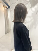 エレノア 新宿西口店(Eleanor)&nbsp;外ハネミディー/グレージュ