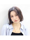 くすみカラー大人可愛い前下がり顔回りレイヤーカット30代40代