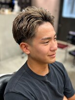 フジヤマバーバーショップ アジト(FUJIYAMA BARBER SHOP ajito)&nbsp;ハイトーンベージュカラー【田中モモ】