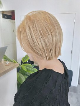 エイス 梅田 中津(Ace) ホワイトベージュ　ケアブリーチ