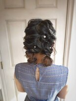 アロマ ヘアー ルーム 新宿3号店(AROMA hair room)&nbsp;パール　編み込みツイン　編み下ろしツイン