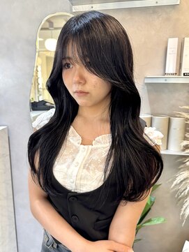 ジーナ 天神(Zina) 韓国ヘア/顔周りカット/レイヤーカット/くびれヘア/カシスカラー