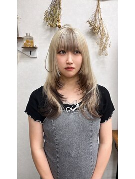 リングバイモアムー(Ring by Moremuu) ハッシュレイヤー　レイヤーカット　デザインブリーチ