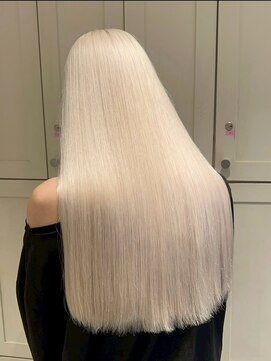 ベレーザ 渋谷(BELEZA) 17330全頭ブリーチ抜きっぱなしブロンド金髪ホワイトブロンド