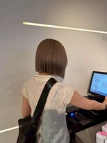 シーン バイ ラッド(SCENE by RAD)&nbsp;ナチュラルに小顔魅せるシンプルショートボブレイヤー艶感