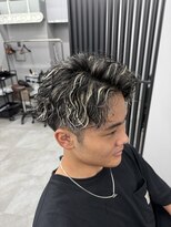 ラルス(Larus)&nbsp;刈り上げセンターパート/波巻きツイストスパイラル/本八幡