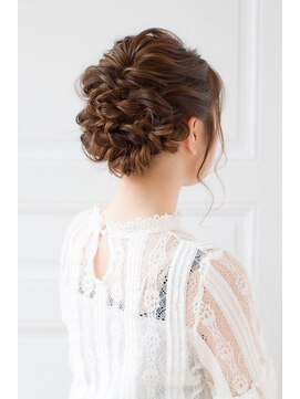 レジナヴィータ 栄(Reginavita) 【Reginavita栄】ゆるふわお呼ばれアレンジ@小野