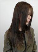 あえて巻かないロングヘア
