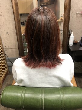 レイヤーケーキ (Layer Cake) ナチュラル切りっぱなしボブ