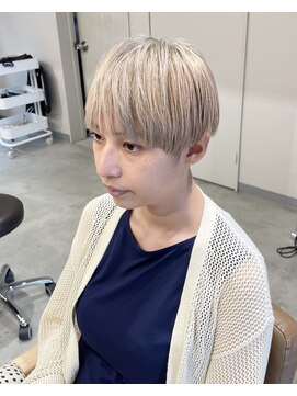 ディードットログ 大和西大寺店(D.Log) ハイトーン ベージュ プラチナ ブロンド 奈良 西大寺