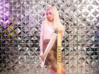 ラブスタシー 名古屋栄(Lovestasy)の写真/髪を染めずにエクステだけで再現するデザインカラー♪プチプラだから気軽にポイントデザインを楽しめる◎