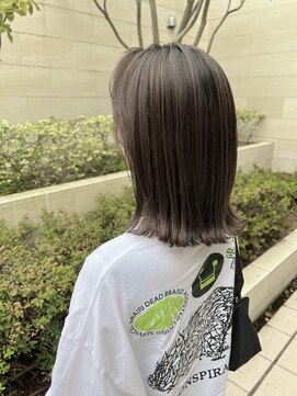 スタイル 成城学園前(STYLE) 白髪ぼかし ハイライト グレージュカラー