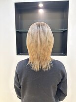 タヤ 大阪上本町店(TAYA)&nbsp;ハイトーンベージュ/ブリーチ/ウルフカット