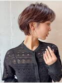 色気と知性をまとった、大人のタイトショート