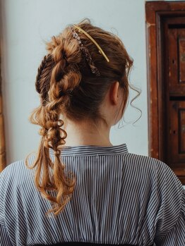 結婚式や二次会など、特別な日はとびきり可愛く☆普段と違う、周りと差がつくスタイルをご提案…♪