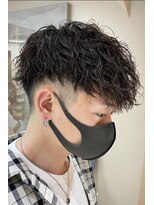 ブルニール 中崎町(BLEUNIR)&nbsp;スペインカール ツイストスパイラル 前下がり ツーブロック