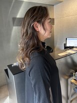 アンフェインド02(UNFEIGNED 02)&nbsp;ハイライト/クラゲヘアー/オリーブグレー/小顔/ココアベージュ