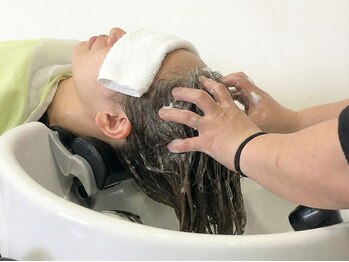 hair cachetteの写真/「炭酸水で頭皮すっきり」全メニューに炭酸ケア付きで、髪と頭皮を健やかに保つサロン！
