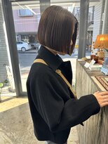 ナウ(now)&nbsp;寒色カラー × ミニボブ