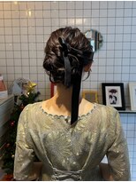 ヘアー アレス(hair ales)&nbsp;アップシニヨン　アップスタイル　お呼ばれヘア