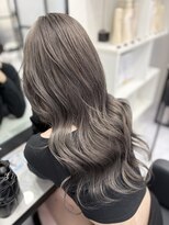 ラムシェール(LamChele)&nbsp;シルバーグレージュ×リタッチブリーチカラー